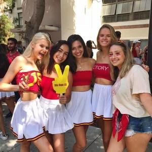 Meet your Posher, Alexis